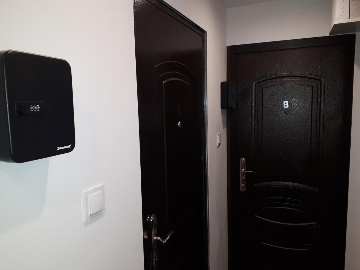 Apartamenty Centrum Panoramiczna Mala Dwojka Swan Labedz Promenada Klimatyzacja Lodowa Kielce Exteriör bild